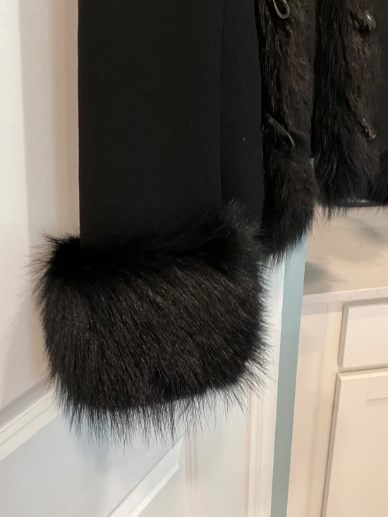 Women’s Jacket - Picture 2 of 5